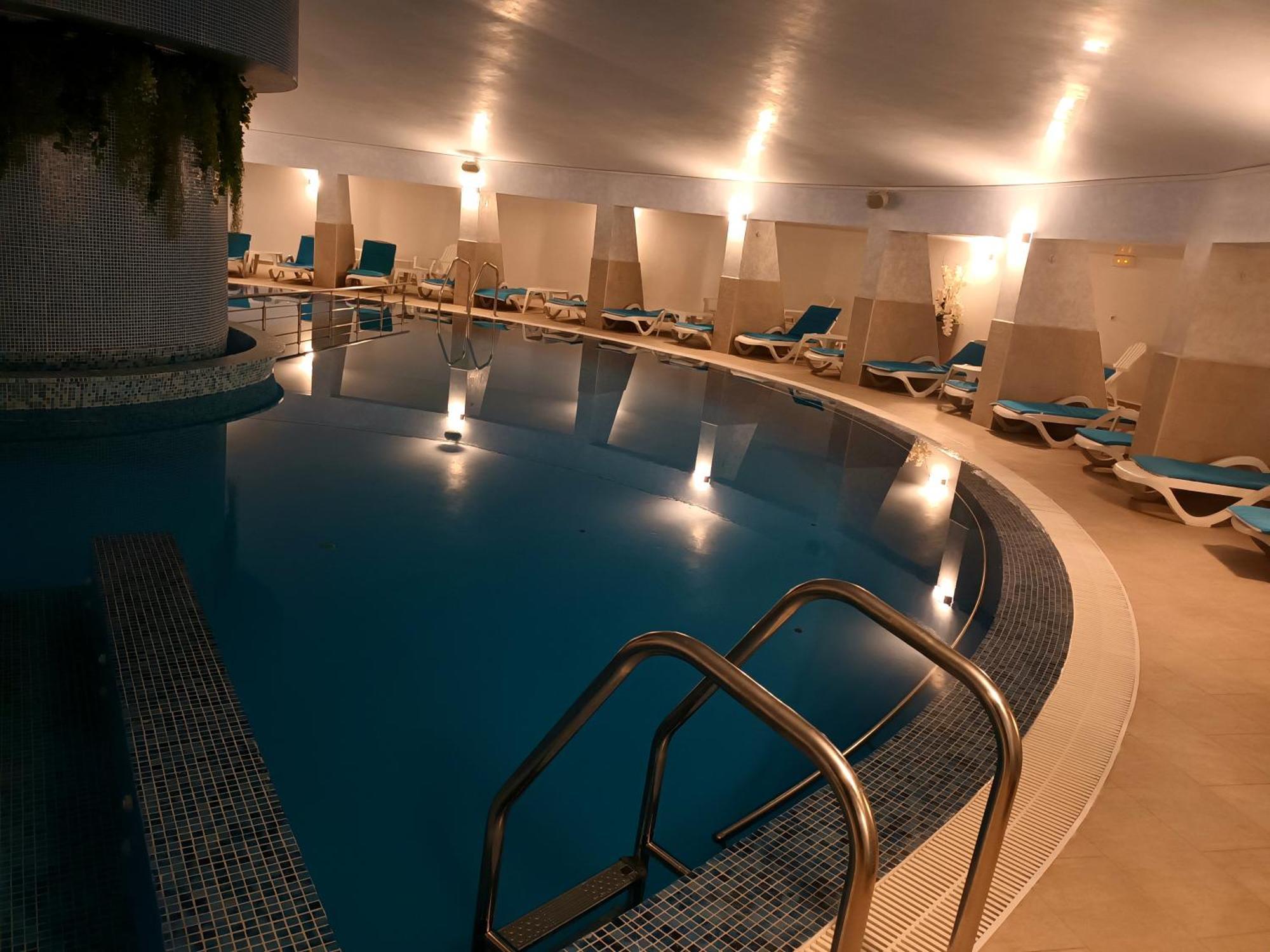 Condor Resort Dulcesti Exterior photo